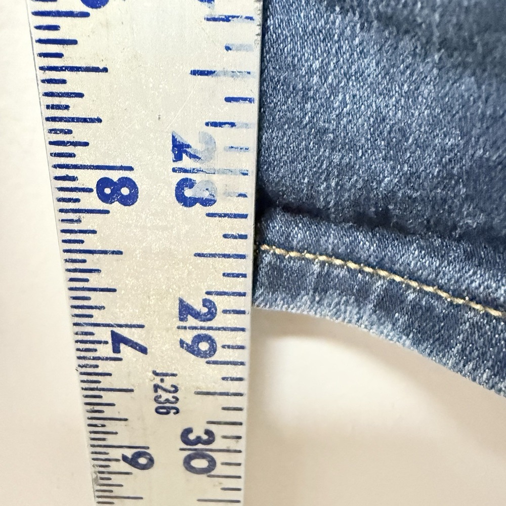 American Eagle Outfitters Light Blue Straight Jeans - Picture 5 of 8